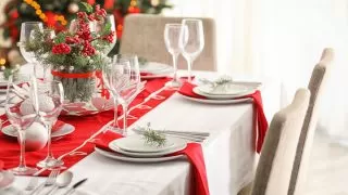 Best Christmas Tablecloth • Reviews & Buying Guide for 2022